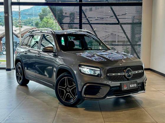 MERCEDES-BENZ GLB 220 2.0 MHEV AMG LINE 4MATIC 8G-DCT MERCEDES-BENZ GLB 220 2.0 MHEV AMG LINE 4MATIC 8G-DCT